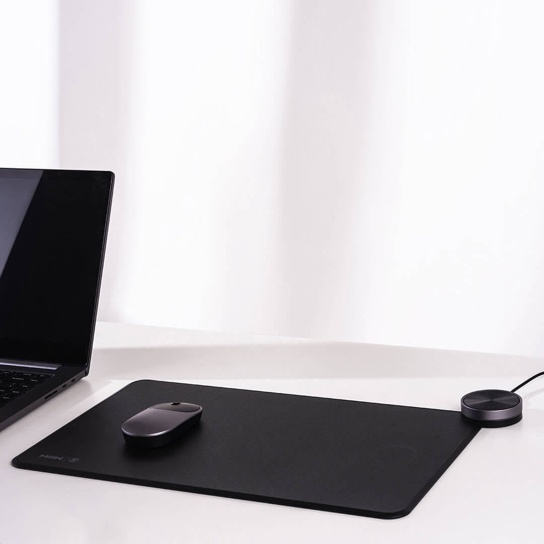 ApexDesk Smart Charging Mouse Mat