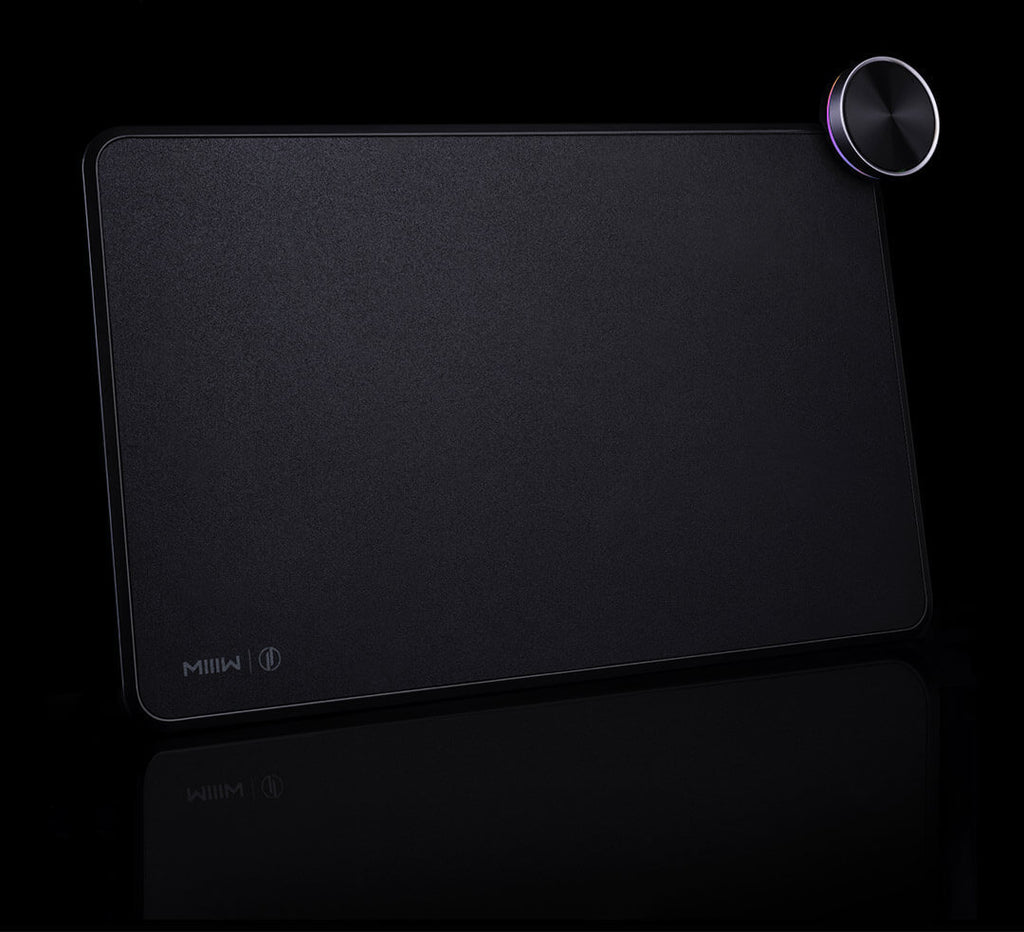 ApexDesk Smart Charging Mouse Mat