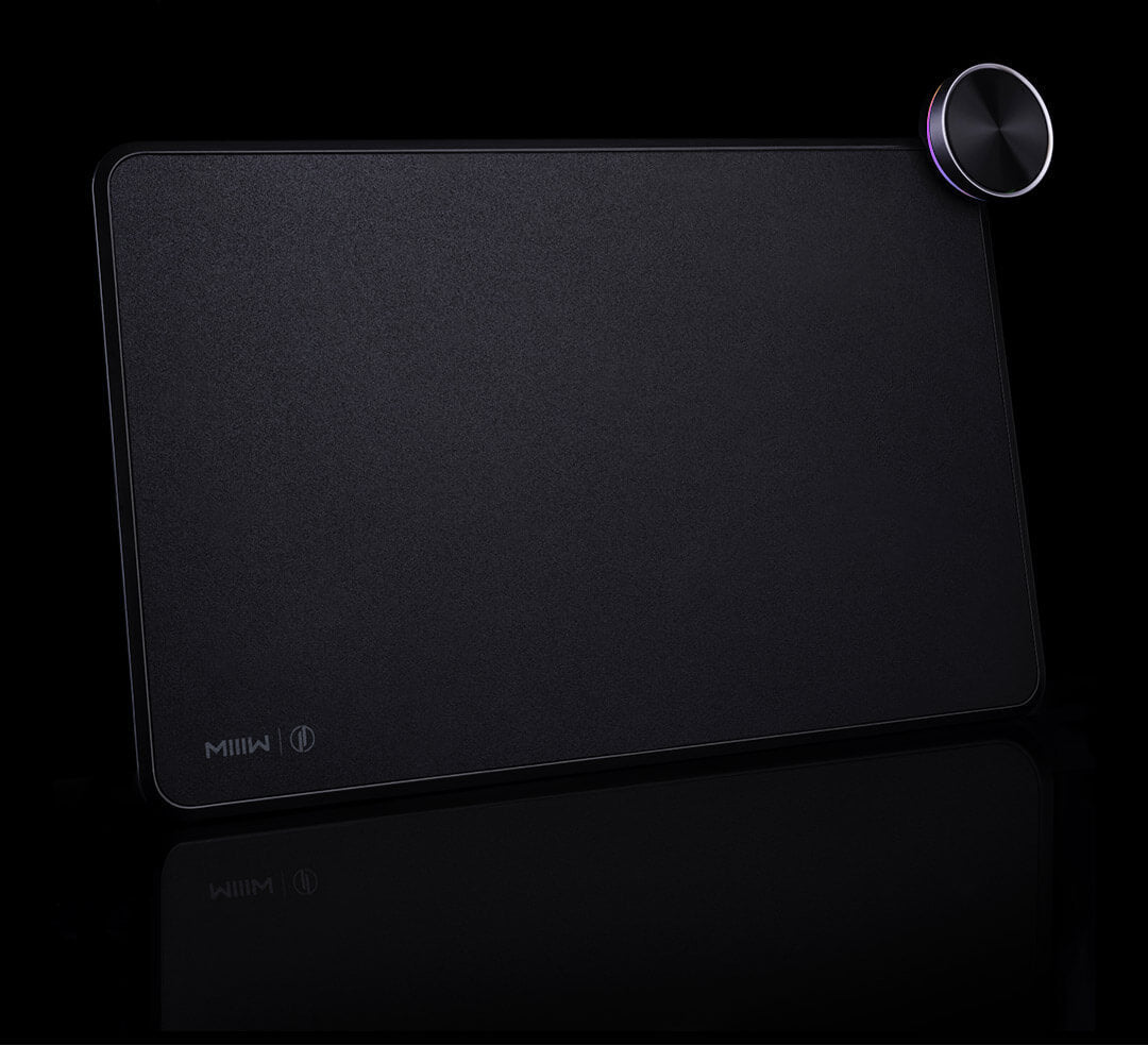 ApexDesk Smart Charging Mouse Mat